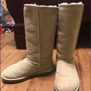 Cream uggs
